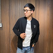 KARL LAGERFELD 卡爾 老佛爺立體公仔防刮扣式短夾.黑 歷史價格詳細信息