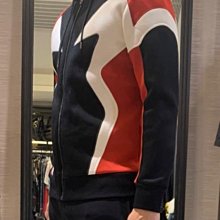 NEIL BARRETT 褐綠色V領英文字T恤     原價   14200      特價 6900 歷史價格詳細信息