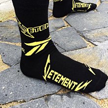 美系名牌~【BCBG青春系列 BCBGeneration】白色蒲公英圖案黑色直筒長褲 -BM6 歷史價格詳細信息