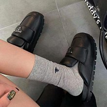 miu春夏防曬空頂帽 出門追著要的空頂帽 把防曬融入在生活裏的每日穿搭 歷史價格詳細信息