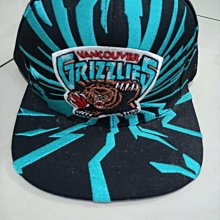 平沿帽 電繡M字板帽【NH303】 歷史價格詳細信息