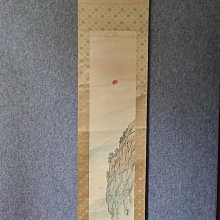 回流老畫，絹本原裱，尺寸192*40公分裝裱，115*28公分畫心，沒有軸頭，章款自查，品相如圖所示，等待有緣人， 手機無美顏拍照 古玩 老貨 擺件【董先生】 歷史價格詳細信息