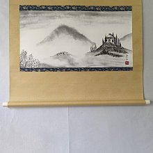回流老畫，寫意山水畫，紙本原裱，尺寸155*33.5公分裝裱，100*29公分畫心，章款自查，實木軸頭，品相如圖所示，等待有緣人， 古玩 老貨 擺件【董先生】 歷史價格詳細信息