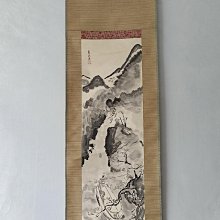 回流老畫，山水畫，紙本原裱，尺寸159*32.5公分裝裱，75*25公分畫心，陶瓷軸頭，章款自查，品相如圖所示，等待有緣人， 手機 古玩 老貨 擺件【董先生】 歷史價格詳細信息