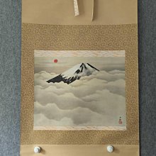 回流老書法，絹本原裱，尺寸210*50公分裝裱，124*37公分畫心，璐璐軸頭，章款自查，品相如圖所示，等待有緣人， 手機無美顏拍 古玩 老貨 擺件【董先生】 歷史價格詳細信息