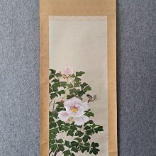 國內老畫，寫意畫，絹本原裱，尺寸188*39公分裝裱，120*28公分畫心，章款自查，品相如圖所示，等待有緣人， 手機無美顏拍照， 古玩 老貨 擺件【董先生】 歷史價格詳細信息