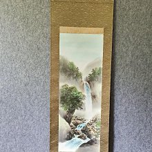 #山水畫，回流老畫，山水畫，絹本原裱，尺寸201*56公分裝裱，114*42公分畫心，章款自查，璐璐軸頭，品相如圖所示，等待有緣人 古玩 老貨 擺件【董先生】 歷史價格詳細信息