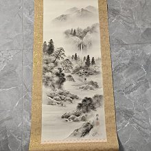 #山水畫，回流老畫，山水畫，絹本原裱，尺寸201*56公分裝裱，114*42公分畫心，章款自查，璐璐軸頭，品相如圖所示，等待有緣人 古玩 老貨 擺件【董先生】 歷史價格詳細信息