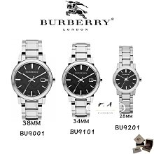 Burberry情侶款經典低幫運動鞋，以 Vintage 復古格紋棉材質煥新演繹，裝飾煥新的品牌徽標。鞋跟飾有 Burberry NO.80242 歷史價格詳細信息