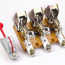 下殺-德力西明裝配電箱 PZ30-10回路控制箱 家用照明開關盒 室內強電箱* 歷史價格詳細信息