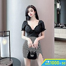 ◆深V洋裝◆ ??連身短褲 短袖連身褲 韓版連身褲 春季新款V領洋裝低胸一字領袖連身褲女高腰顯瘦連衣褲深V 低胸 夜店風 洋裝 歷史價格詳細信息