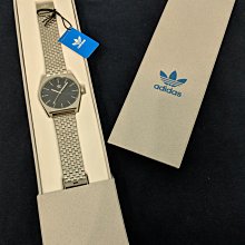 全新可愛藍手斜背包 歷史價格詳細信息