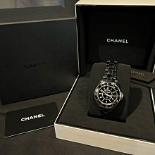 (J12) 男童~UNIQLO 灰色圓領休閒短袖棉T恤~150 cm~99元起標~~ 歷史價格詳細信息