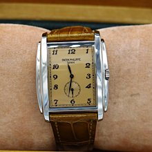 【大千當舖】FEND.肩背包 歷史價格詳細信息