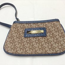 DKNY 典雅風尚晶鑽陶瓷三環腕錶(金) 歷史價格詳細信息