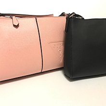 ????????Guess 經典防刮櫻花粉/黑色 woc包 出清價現貨 歷史價格詳細信息