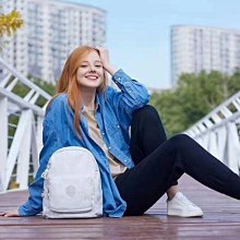 【熱賣精選】kipling包吉普林包 休閒包 潮流女款雙肩背包 帆布藍底白花朵書包 後背包 歷史價格詳細信息