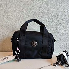 黑色大容量肩背包 輕便內有瑕疵所以便宜賣 歷史價格詳細信息