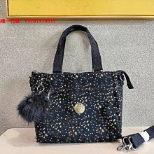 代購Kipling KI3152 K15371 金屬銀 猴子包 多夾層輕量肩背手提斜背多用包 背面可插行李箱 輕便 耐磨 歷史價格詳細信息