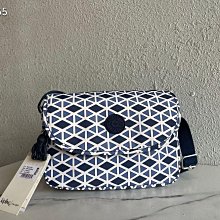 Kipling 猴子包 藍色幾何圖 多用肩背斜背輕量雙肩後背包 中小號 防水 限時優惠 歷史價格詳細信息