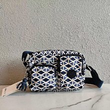 Kipling 猴子包 藍色幾何圖 多用肩背斜背輕量雙肩後背包 中小號 防水 限時優惠 歷史價格詳細信息