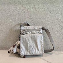 熱銷Kipling 猴子包 金屬銀 K924 魔鬼氈掀蓋式輕量多夾層斜背肩背包 大容量 耐磨 防水 旅行 日常 限量 明星大牌同款包包 歷史價格詳細信息
