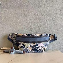 熱銷Kipling 猴子包 KI4613 金屬粉 輕量 斜背包 腰包 胸包 隨身包 旅行 多夾層 限時限量優惠 明星大牌同款包包 歷史價格詳細信息