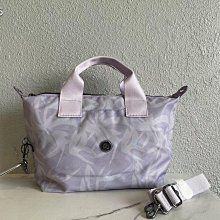 熱銷Kipling K15363 猴子包 黑色 多夾層斜背肩背包 兩側有拉鍊口袋 輕量 防水 限量 明星大牌同款包包 歷史價格詳細信息