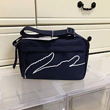 Lacoste 背包 少用極新 歷史價格詳細信息