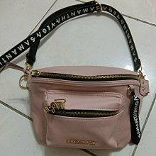 Samantha Vega 桃紅手提/側肩背包 歷史價格詳細信息