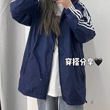 oversize炸街防曬外套2022春夏薄透氣寬松三條杠連帽休閑沖鋒衣  #Y2820 價格比較,價格查詢,歷史價格詳細信息