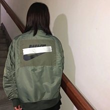 網紅同款 潮牌 CHAMPION 斜背包 休閒包 白色 銀色 黑色 運動風 時尚 肩背包 歷史價格詳細信息