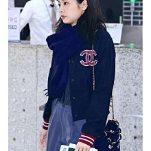 CHANE*新款復古黑色琺瑯字母鏈條胸針  每個琺瑯字母都是由鏈條串聯起來 整個就是很酷很帥的感覺 歷史價格詳細信息
