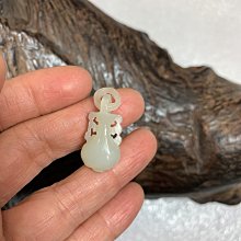 【御寶齋】--｛小獸｝--和闐玉黃沁、油潤皮殼美、無孔洞可繫掛．．// 廣告價第一標 // 歷史價格詳細信息