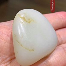 【凡點藏寶軒‧籽藝設計一館】獨創設計‧完美呈現◎新疆和田籽料灑金皮巧雕羅漢 歷史價格詳細信息