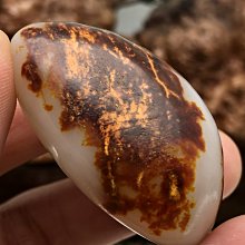 和闐籽料 茶黃沁滿色籽料鏤空雕荷葉魚和田玉獨籽37.3g 歷史價格詳細信息