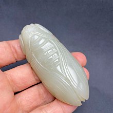 【御寶齋】--｛腰纏萬貫玉蟬佩飾｝--開門籽--和闐籽料灑金皮、天然原石原皮無修型、玉質油潤、盤玩更優．．// 特價第一標 //I-90 歷史價格詳細信息