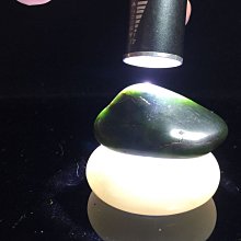 【采芝齋】早期收藏  和闐籽料  巧雕 踏雪尋梅 把件 歷史價格詳細信息