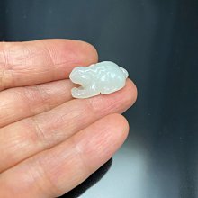 【御寶齋】--｛羊脂原石｝--和闐羊籽玉灑黃皮、質白灑黃沁皮色清爽．．// 廣告價第一標 //I-08 歷史價格詳細信息