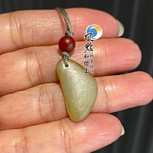 新疆和闐籽料和闐玉金蟬吊墜掛件。手工雕刻，白籽，大開門滿皮灑 歷史價格詳細信息