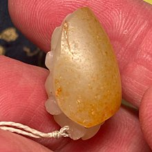 和闐籽料 茶黃沁滿色籽料鏤空雕荷葉魚和田玉獨籽37.3g 歷史價格詳細信息