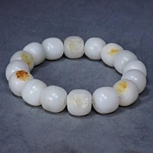 《 和闐玉 》※ 藏友藏品寄賣 ※  秋梨皮原石-1~不議~~大龍~跨~小龍【歲末~迎新】~特惠價 歷史價格詳細信息