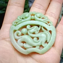 直Go 和田玉帶皮 新疆和田玉山水牌 精雕細琢 油潤細腻 歷史價格詳細信息