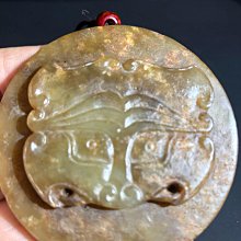 新疆和闐玉老白玉隨行原石(ST2-030)，適合擺/把件、 老熟紅、金油皮、滿沁滿白肉、皮色老氣、紅度潤度細度優、獨仔料，毛孔清晰可見。 歷史價格詳細信息