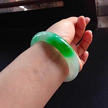 緬甸玉鐲冰種飄花翡翠手鐲老坑正圈玉鐲子女款飄陽綠【深息商店】 歷史價格詳細信息