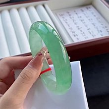 緬甸翡翠處理冰透吊墜佛公吊墜觀音吊墜。 歷史價格詳細信息