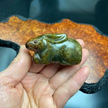 【御寶齋】--｛籽料大原石｝--原石--新疆和闐籽玉、最天然原皮、無去黑二上染色處理．．// 特價 //N-03 歷史價格詳細信息