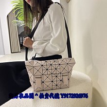 潮男衣品閣^ Champion 冠軍 男士立領馬甲 多色可選 防寒保暖 背心 坎肩 無袖棉衣MJ2546 歷史價格詳細信息