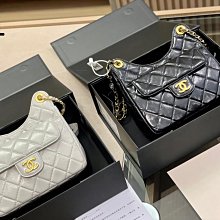 現貨#Cha 香 羊皮紋錢包 經典短款錢包 單肩斜挎包 黑色穿皮鏈條包 黑色小包簡約 歷史價格詳細信息