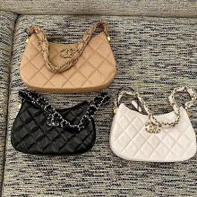 CHANEL 19 Hobo Bag經典雙C LOGO菱格紋小牛皮手提/肩背包(黑色-AS4422 B14315 94305) 歷史價格詳細信息